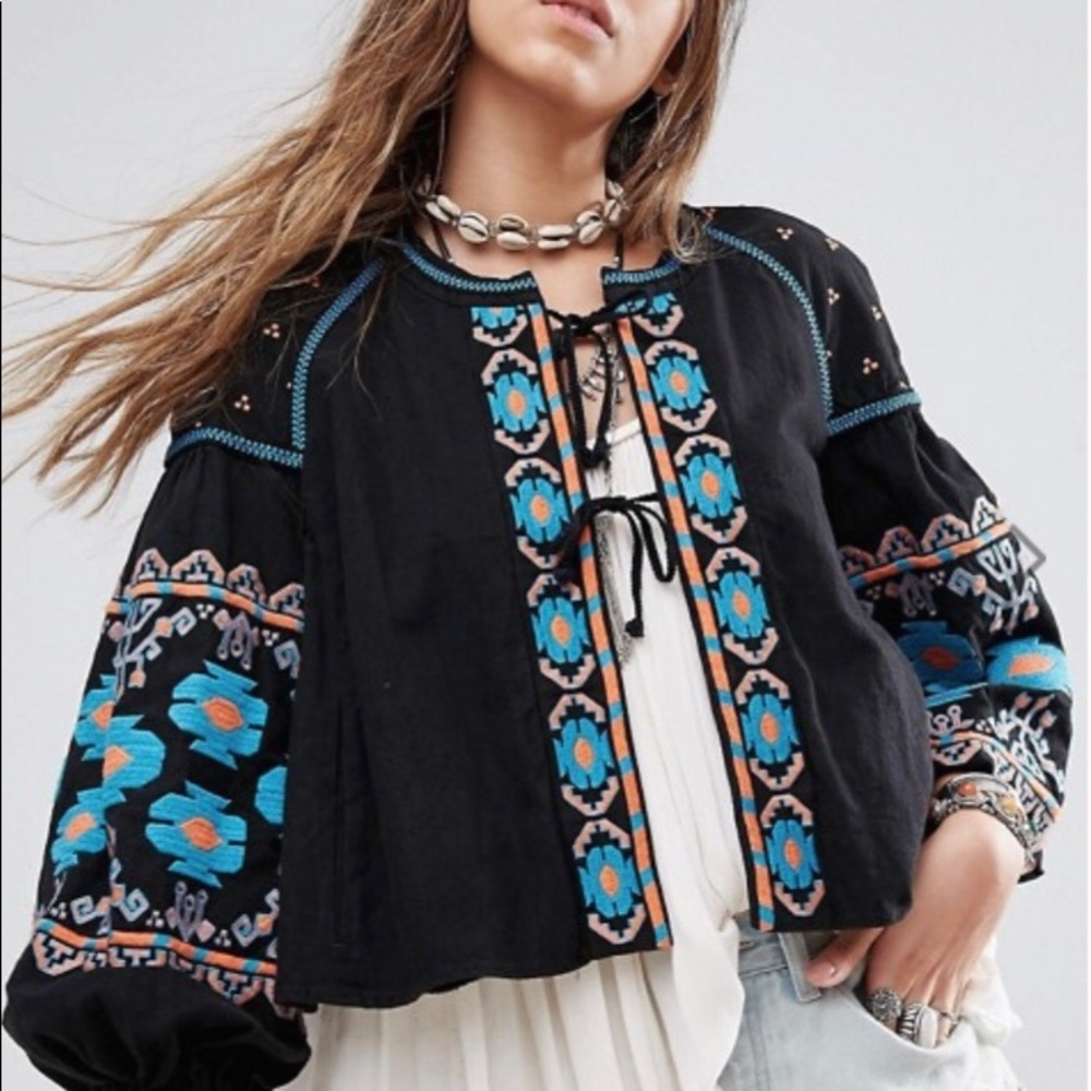 Gorgeous💙🖤🧡Free People Embroidered Swing Jacket